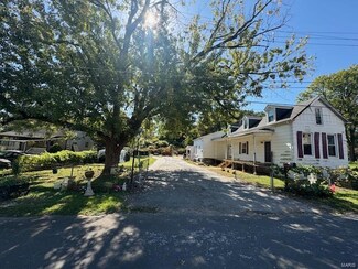110 Teddy Ave, Saint Louis, MO 63125