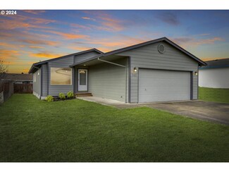 585 S 9th St, St. Helens, OR 97051