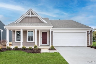 375 Valley Bluff Dr, Foristell, MO 63348