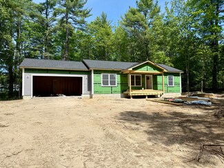 555 Middle Rd, Standish, ME 04085