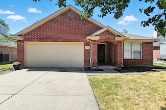 220 Benton Dr, Roanoke, TX 76262