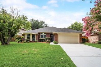 339 Baldwin St, Grand Prairie, TX 75052