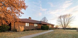 3025 Jeanie Ln, Manhattan, KS 66502