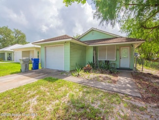 2240 86th Dr, Vero Beach, FL 32966