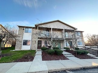24056 Middlebelt Rd Unit 13, Farmington Hills, MI 48336