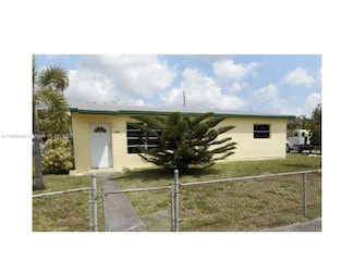 7821 NW 30th St, Hollywood, FL 33024