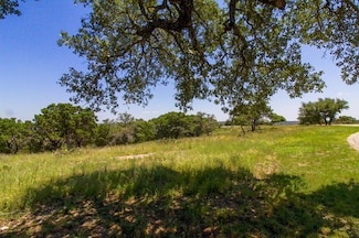 142 Center Oaks Ct Unit 40, Kerrville, TX 78028
