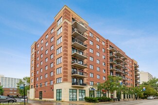 4848 N Sheridan Rd Unit 305, Chicago, IL 60640