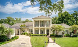 105 Bluff Ln, Lafayette, LA 70508