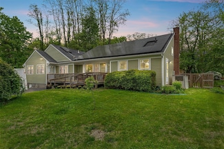 1002 Fox Meadow Rd, Yorktown Heights, NY 10598