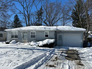 460 Elm St, Holland, MI 49424