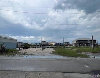 126 Verely Ln, Grand Isle, LA 70358