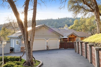 11822 Lodestar Dr, Grass Valley, CA 95949