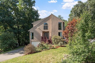 18 Lancaster Crossing Rd, Salem, NH 03079