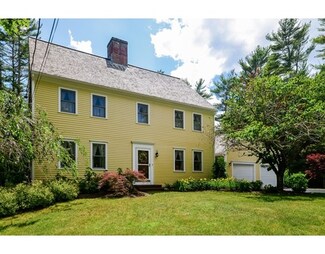 253 Mendell Rd, Rochester, MA 02770