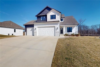 2125 Crooked Creek Dr, Kearney, MO 64060