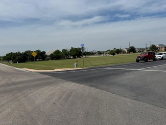 909 Old 1460 Trail, Georgetown, TX 78626