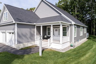 45 Jasper St, Scarborough, ME 04074
