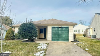 304 Hilltop Ln E, Columbus, NJ 08022