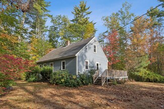 5 W 4th St, North Berwick, ME 03906
