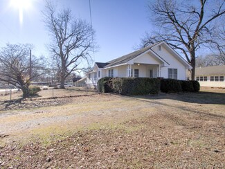 508 S Eufaula Ave, Coweta, OK 74429