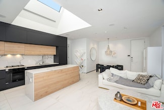 1253 N Sweetzer Ave Unit 6, West Hollywood, CA 90069