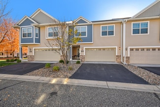 3114 Frontier Dr, Woodbury, MN 55129