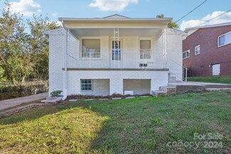 1530 Fitch St, Winston Salem, NC 27107