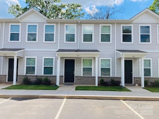 107 Villa Ln, Lincolnton, NC 28092