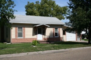 620 Townsend Ave, Wapello, IA 52653