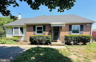 503 Old Airport Rd, Douglassville, PA 19518