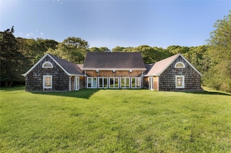90 W Meadow Rd, Setauket- East Setauket, NY 11733