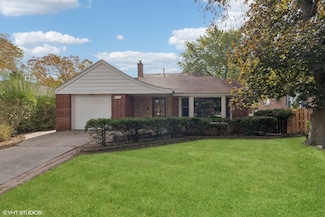 5107 Lee St, Skokie, IL 60077