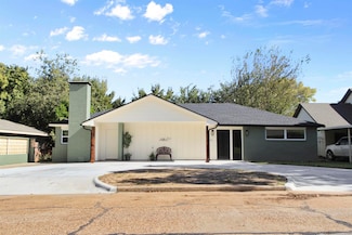 1614 Broadmoor Dr, Woodward, OK 73801