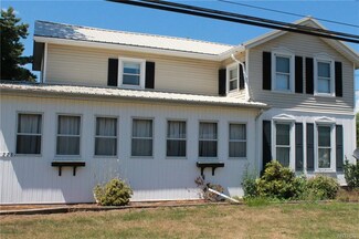 4228 Hartland Rd, Gasport, NY 14067