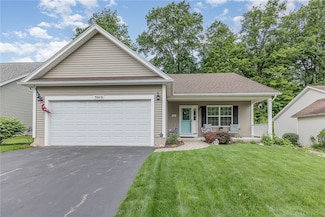 3919 N Park Way, Walworth, NY 14568