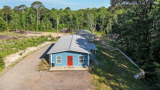 705 Hargis Dr, Overton, TX 75684