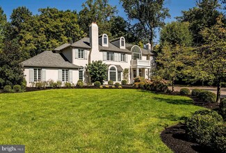 280 Abrahams Ln, Villanova, PA 19085