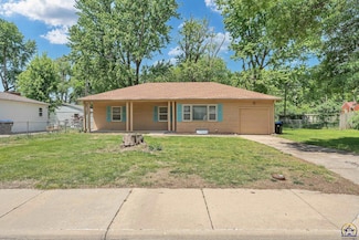2117 SW Indian Trail, Topeka, KS 66614