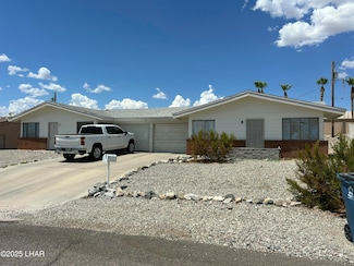 2381 Shorewood Dr, Lake Havasu City, AZ 86403