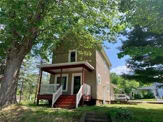 4 Beech St, Stoneboro, PA 16153