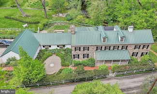 28 Paper Mill Rd, Newtown Square, PA 19073