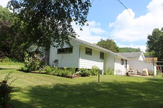 1053 Main St, de Soto, WI 54624