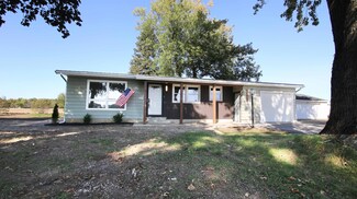 17224 Featherstone Rd, Constantine, MI 49042