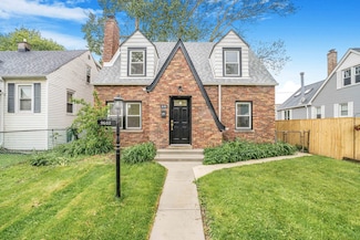 9602 S Troy Ave, Evergreen Park, IL 60805