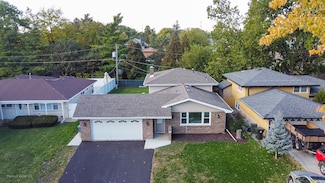 7716 Cronin Ave, Justice, IL 60458