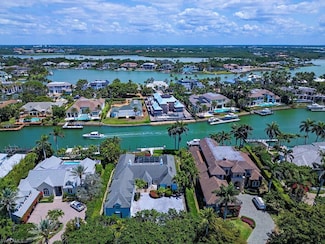 3495 Gin Ln, Naples, FL 34102