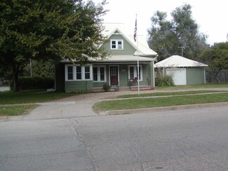 212 W Main St, Haven, KS 67543