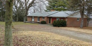 911 E Summit St, Attica, IN 47918