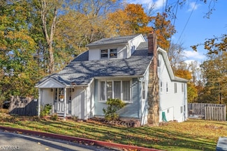 43 Dogwood Dr, Budd Lake, NJ 07828